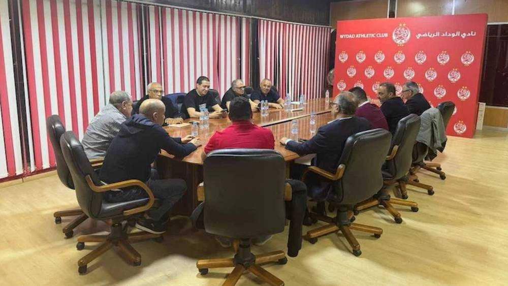 الوداد يصدر بلاغا "تكذيبيا" بشأن تعيين أحد المرشحين السابقين لرئاسة النادي على رأس فرع كرة القدم النسوية