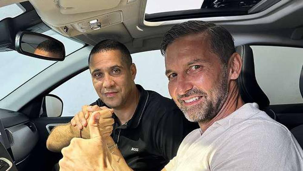 تقارير ألمانية تقرب زينباور من مغادرة الرجاء وبودريقة ينفي دفع المدرب للشرط الجزائي أو فسخه للعقد