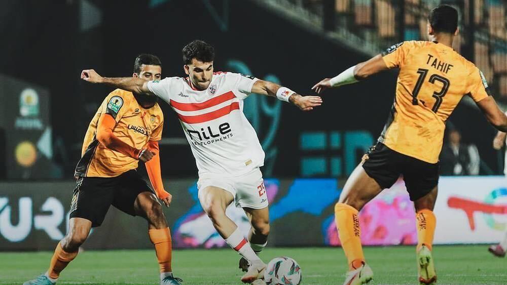 "الكاف" يحرم الزمالك من جماهيره لمباراتين وتغريمه 200 ألف دولار بسبب سوء التنظيم في إياب نهائي كأس الكونفدرالية