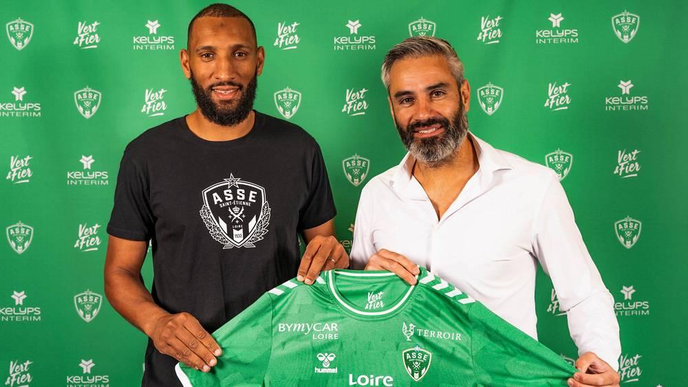 رسميا/ يونس عبد الحميد ينضم إلى سانت إيتيان الفرنسي بعقد يمتد حتى 2025