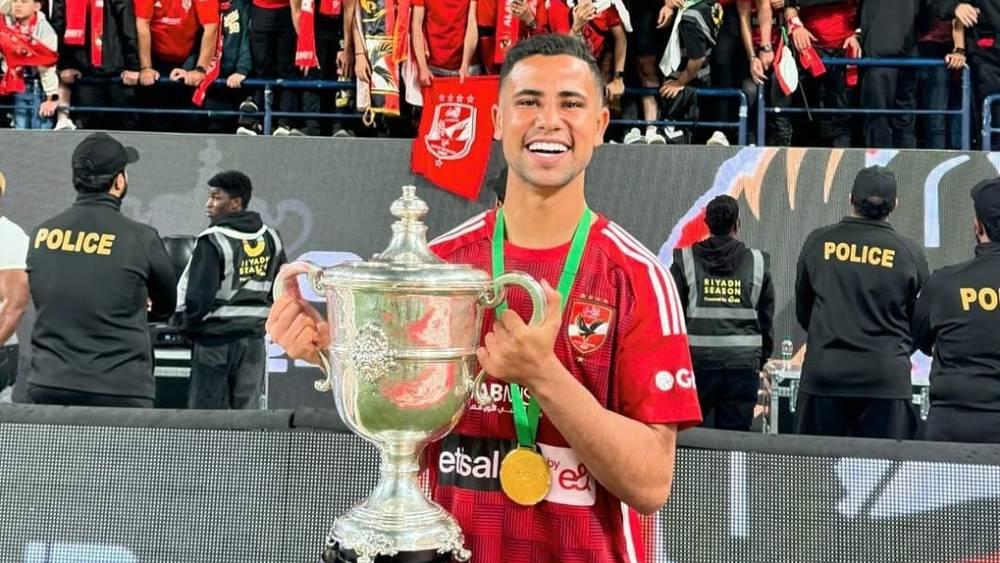 رضا سليم لـ"البطولة": "أملك عروضاً كثيرة لكن تركيزي الكامل حالياً مُنصبٌّ على مساري مع فريقي الأهلي"