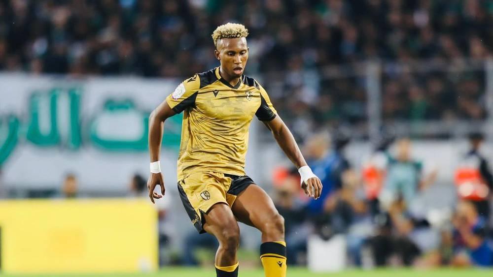 بعد بوسفيان وباش وإينونغا.. الجيش الملكي يحسم صفقة أكرم النقاش