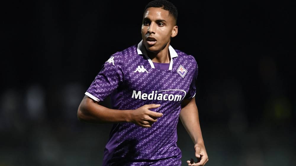 صابيري يعود إلى فيورنتينا بعد انتهاء فترة إعارته للفيحاء السعودي