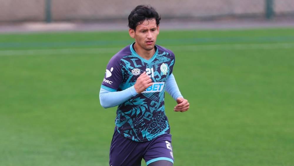 مهاجم الرجاء فيكتور أبريغو قريب من العودة للدوري البوليفي من بوابة فريق ناسيونال بوتوسي