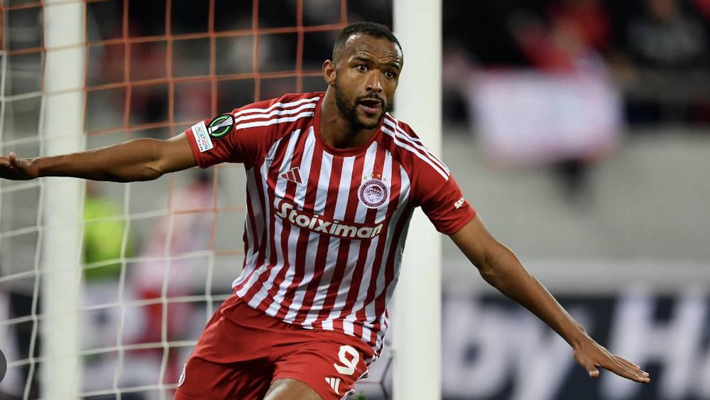 بتصويت الجماهير.. أيوب الكعبي يُحرز جائزة أفضل لاعب في الدوري اليوناني الممتاز