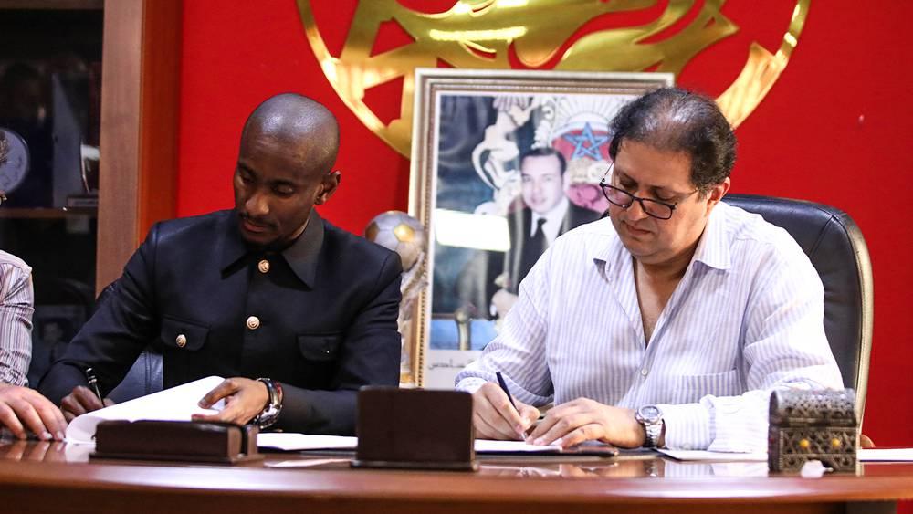 اجتماع مرتقب بين مسؤولي الوداد وموكوينا لتحديد موعد عودة اللاعبين إلى التداريب ومكان إقامة المعسكر التدريبي