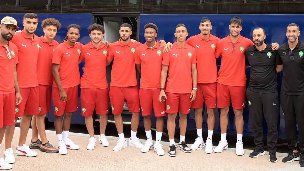 بعثة المنتخب المغربي تحت 23 سنة تصل إلى مدينة باريس استعدادا للمُشاركة في الأولمبياد