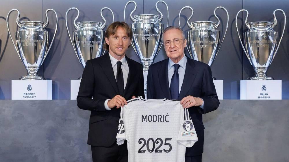 رسميا/ ريال مدريد يعلن تجديد عقد لوكا مودريتش حتى 2025
