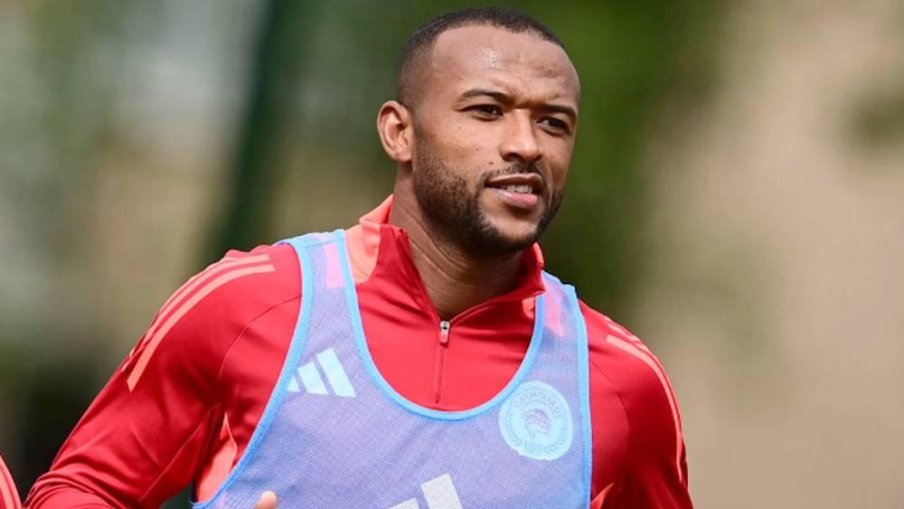 إصابة "طفيفة" تُبعد الكعبي عن تداريب أولمبياكوس الجماعية ليومه الخميس