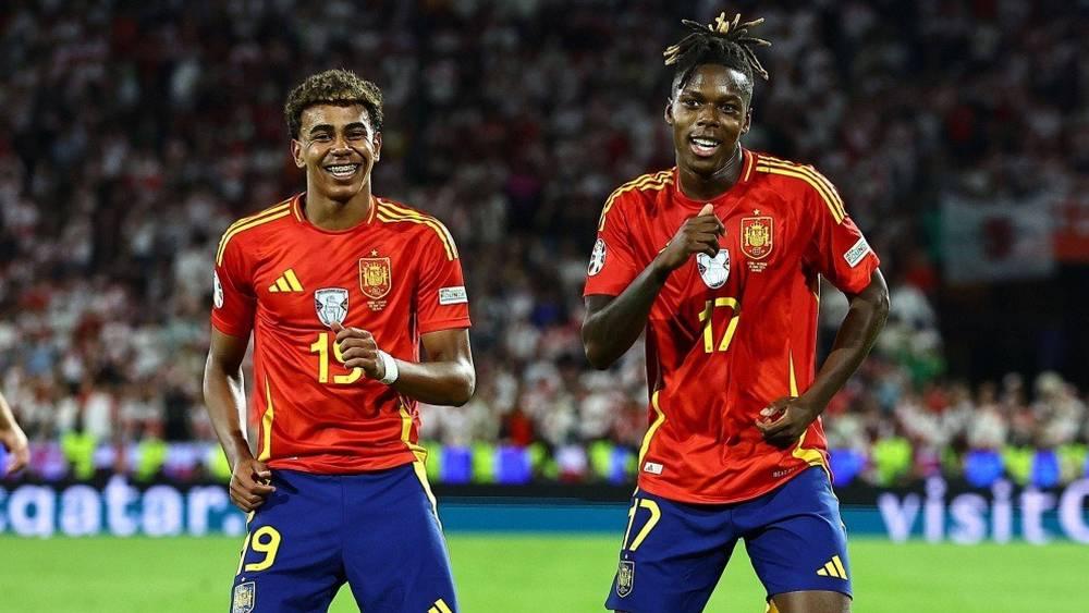 برشلونة يطلُب قرضًا بقيمة 100 مليون يورو للتّعاقد مع نيكو ويليامز وسداد بعض ديونه