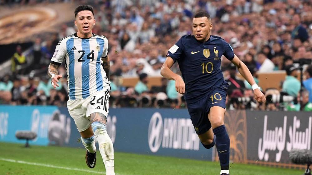 قبل زيارة رئيسها لباريس في افتتاح الأولمبياد.. حكومة الأرجنتين تقدّم اعتذارها لفرنسا على خلفية "هتافات إنزو ورفاقه"