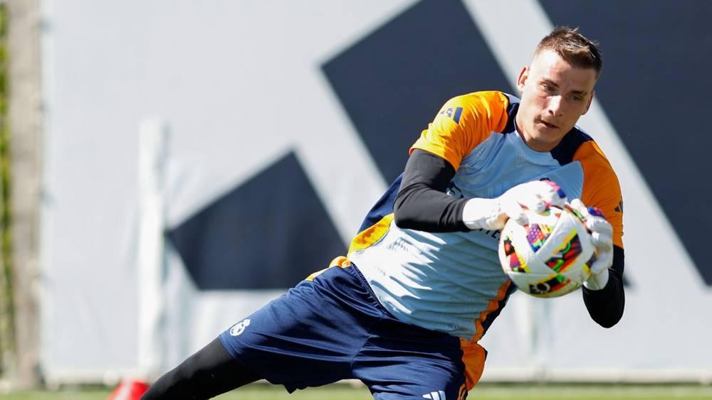 ريال مدريد يحدد سعر بيع حارسه أندري لونين