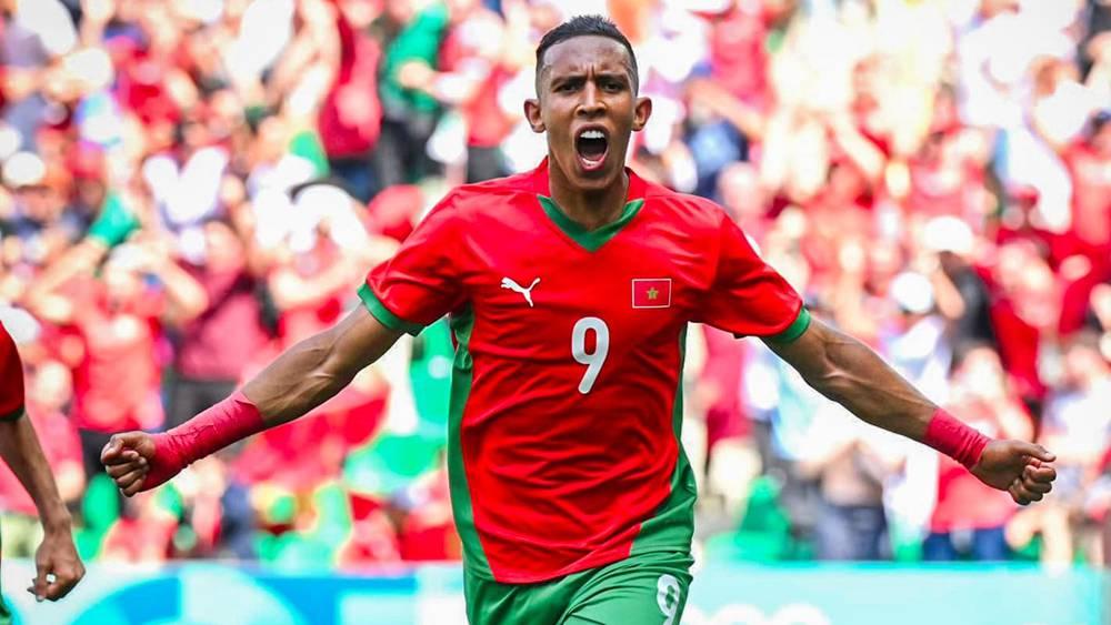 رحيمي: "سيناريو مجنون ونهاية سعيدة.. أشكر زملائي على القتالية والجماهير على المساندة"