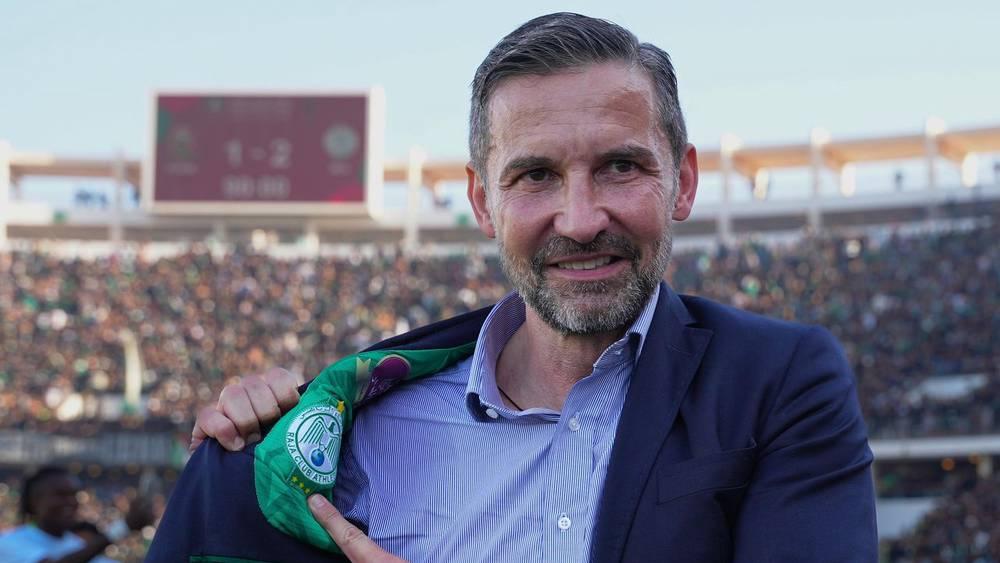 إدارة الرجاء توجه رسالة لزينباور بعد رحيله: "شكرا لك لصناعتك التاريخ معنا"