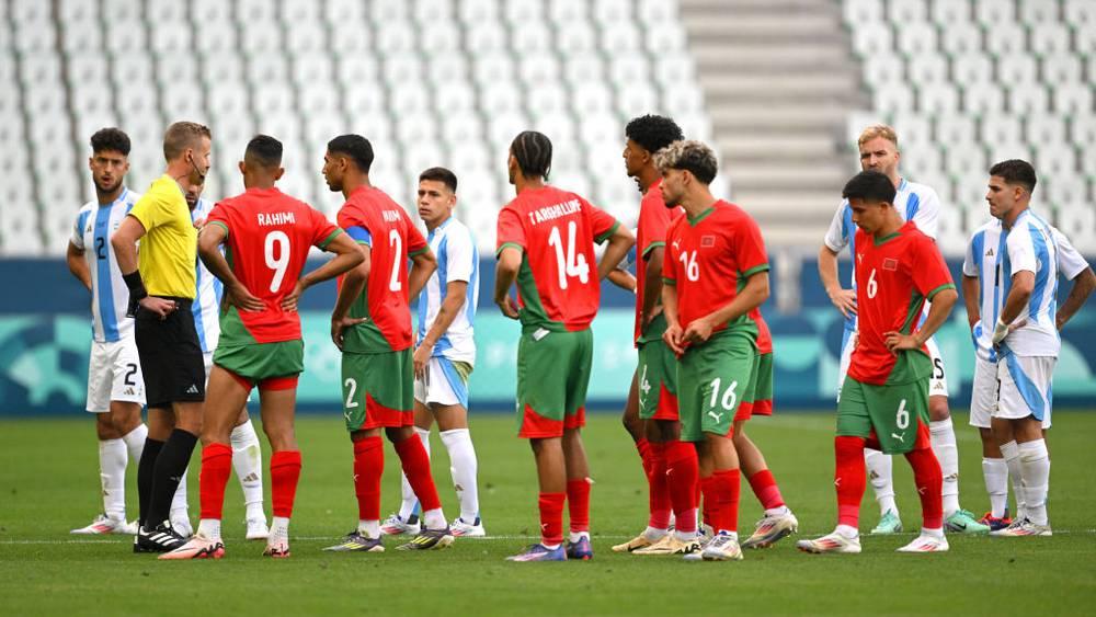 قناة أرجنتينية: "فضيحة في مباراة ستدخل التاريخ.. الـ"VAR" يلغي هدفا بعد ساعتين من الانتظار"