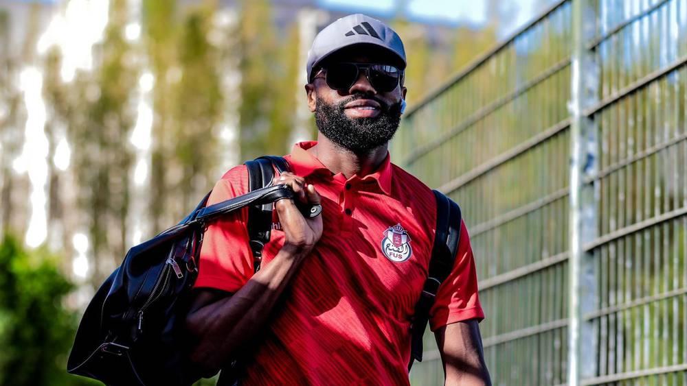 أيوب ناناح يفاضل بين عرض من ناد خليجي وعرضين من فريقين ينتميان للبطولة الاحترافية