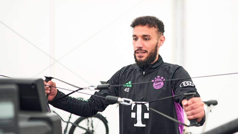 مانشستر يونايتد يدخل في مُفاوضات مُتقدمة للتّعاقد مع مزراوي لِعدم توصل اللاعب لاتفاق مع وست هام