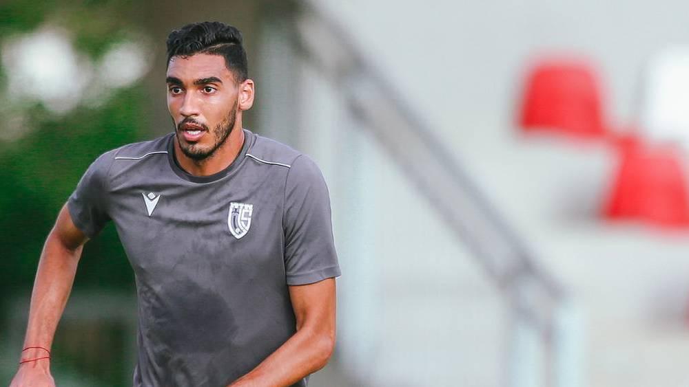 الوداد الرياضي يتعاقد مع أيمن الديراني لـ3 مواسم