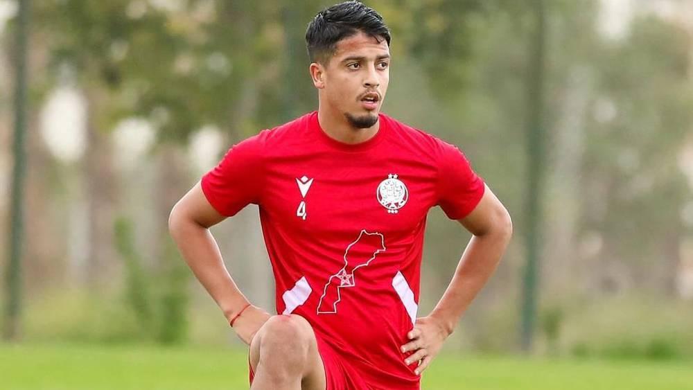 أبو الفتح مودعا مكونات الوداد: "مسيرتي مع الحمرا والبيضا تتوقف هنا لكن حبي لكم لم ولن يتوقف أبدا"