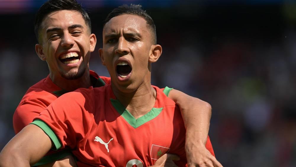 رحيمي: "الجمهور جعلنا نحس وكأننا نلعب في المغرب ونتمنى مستقبلا أن نهديه لقبا أفريقيا"