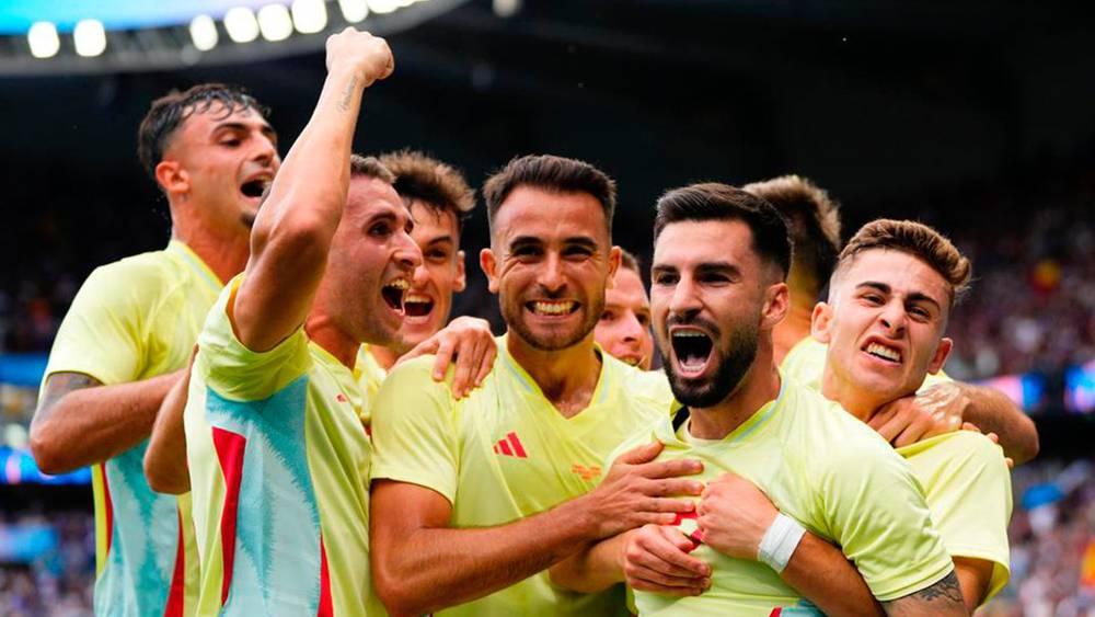 منتخب إسبانيا يُتوج بالميدالية الذهبية الأولمبية على حساب فرنسا