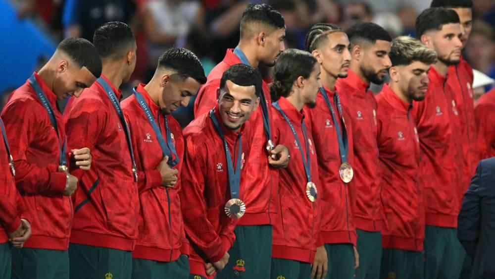 لاعبو المنتخب المغربي: "نشكر جماهيرنا على وفائها ونهدي التتويج بالبرونزية لجلالة الملك"
