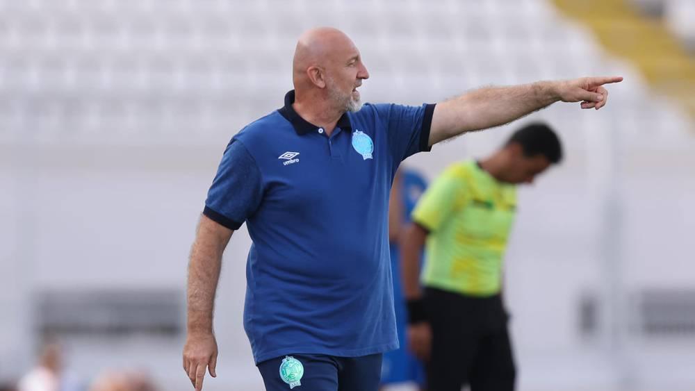 مدرب الرجاء زفيكو يطالب إدارة النادي بضرورة التعاقد مع مهاجم قناص