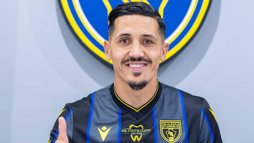 التعاون السعودي يعلن تعاقده مع المغربي فيصل فجر