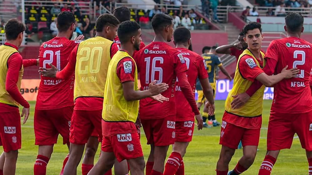 حسنية أكادير يعلن فسخ عقدي أستاتي والسديري بالتراضي