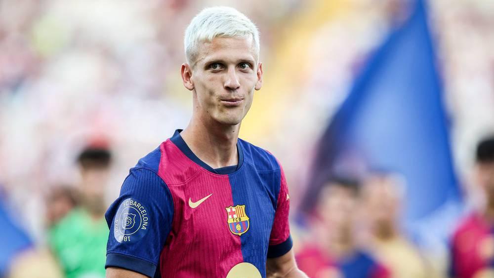 فليك يستدعي داني أولمو لمواجهة أتلتيك بلباو ويأمل تسجيله في قائمة برشلونة قبل المباراة