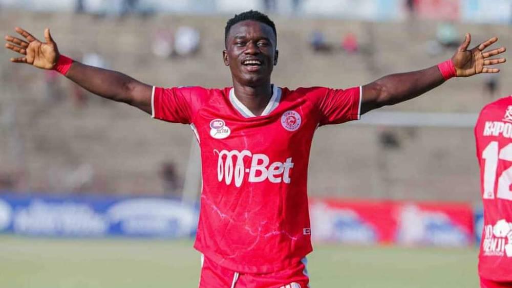 السنغالي أوسمان ساخو يوقع في كشوفات الرجاء عقدا لموسمين