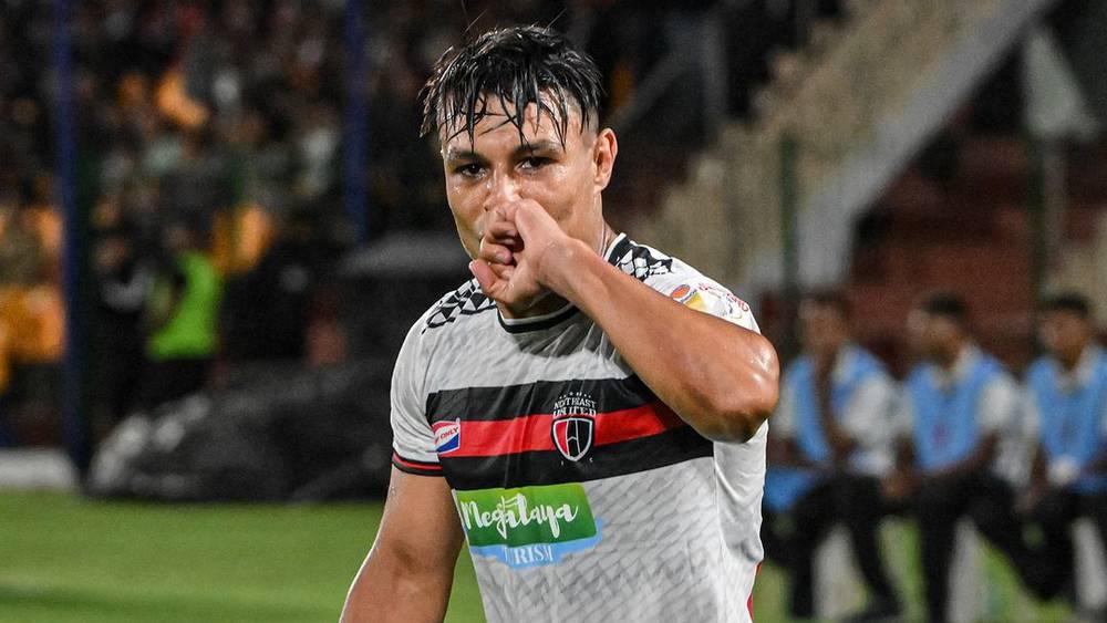 بحضوره رفقة حمزة الركراكي وبامعمر.. أجراي يُسجّل هدفاً ويقود نورث إيست لبلوغ نهائي كأس الهند لأول مرة في تاريخه