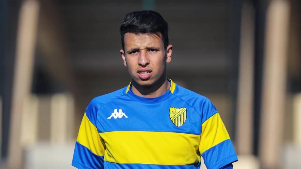 نهضة بركان يحسم صفقة الجناح عماد الرياحي بعد مغادرته المغرب الفاسي