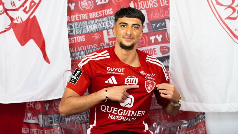 بريست يعلن تعاقده مع المغربي إبراهيم صلاح على سبيل الإعارة من ستاد رين