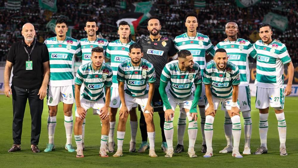 التشكيلة الرسمية للرجاء أمام نهضة بركان.. عراصي وخفيفي في الدفاع وبوزوق والنفاتي والزرهوني يقودون الخط الأمامي