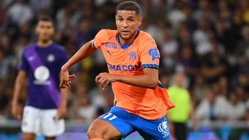 حارث: "أنا سعيد وأشعر أنني بحالة جيدة مع أولمبيك مارسيليا ونستمتع باللعب سواء في المباريات أو التداريب"