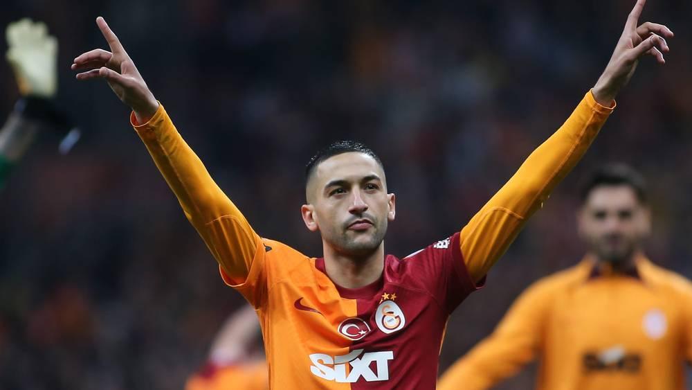 أولمبياكوس اليوناني يرغب في استغلال وضعية زياش مع غلطة سراي والتعاقد معه خلال الميركاتو الجاري