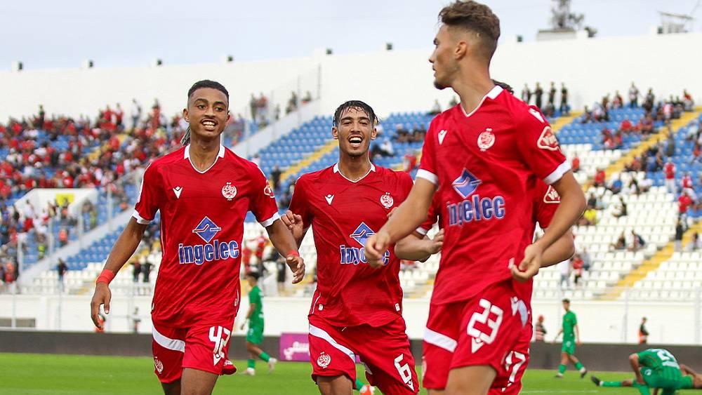 الوداد يقدم لاعبيه الجدد لوسائل الإعلام والجماهير بملعب العربي الزاولي قبل مباراة المغرب التطواني