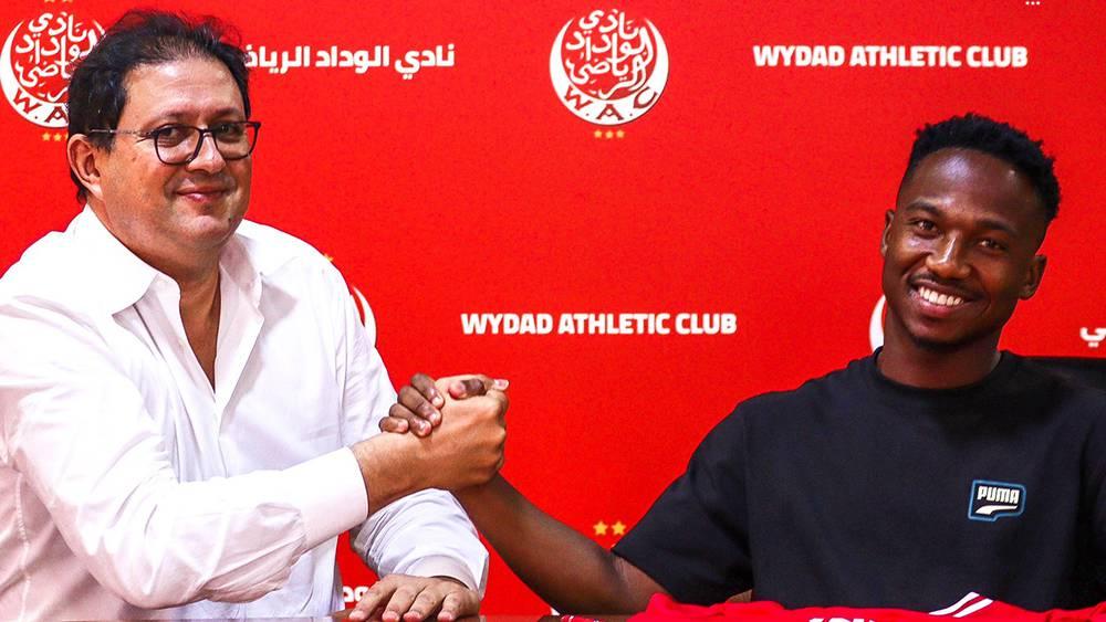 أيت منا: "سنتعاقد مع لاعب أو لاعبيْن جديديْن على الأقل في غضون يوميْ الإثنين والثلاثاء"