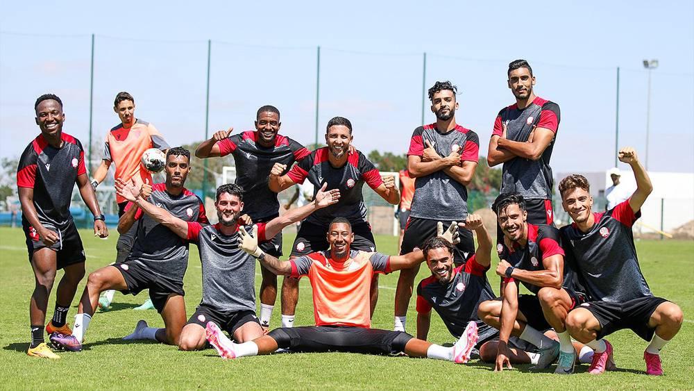 لاعبو الوداد: "لم نر مثل الجماهير الودادية من قبل وسنحاول تسجيل أكبر عدد من الأهداف من أجلها"