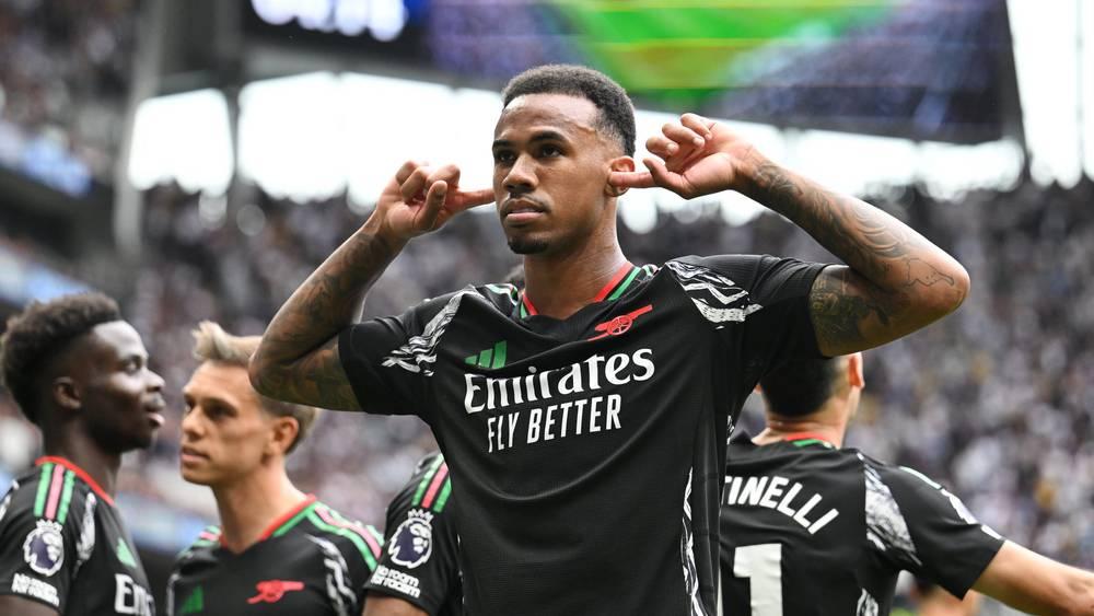 أرسنال يهزم توتنهام ويرتقي للمركز الثاني في ترتيب الدوري الإنجليزي