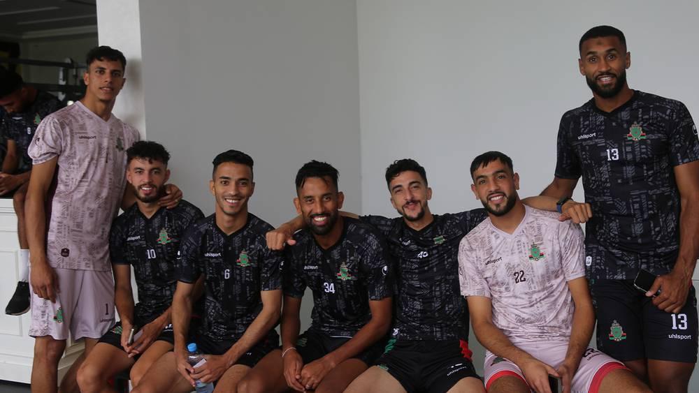 بعد استفادتهم من الثلاثاء كيوم راحة.. لاعبو الجيش الملكي يستأنفون تداريبهم غدا الأربعاء استعداداً لمباراة الإياب أمام المريخ