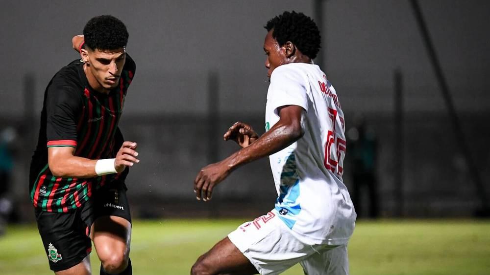 الجيش الملكي يستعيد خدمات يوسف الفحلي أمام المريخ السوداني بعد تعافيه من الإصابة