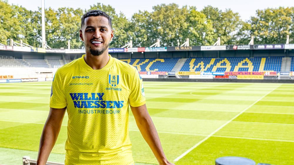 رسميا/ فالفيك الهولندي "يحييى" مسيرة محمد إيحاتارن ويتعاقد معه لموسم واحد