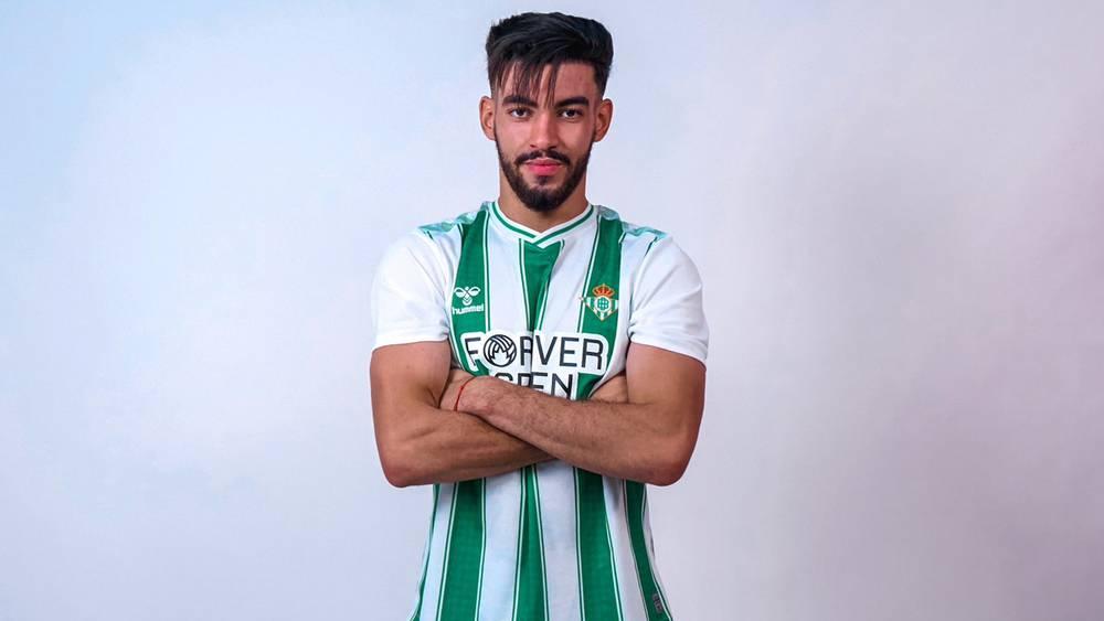 الدفاع الحسني الجديدي يعزز صفوفه بخريج أكاديمية محمد السادس يونس جزولي