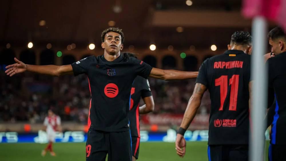 كرويف المدير الرياضي السابق لبرشلونة: "تعمدنا عدم ظهور لامين يامال مبكرا"