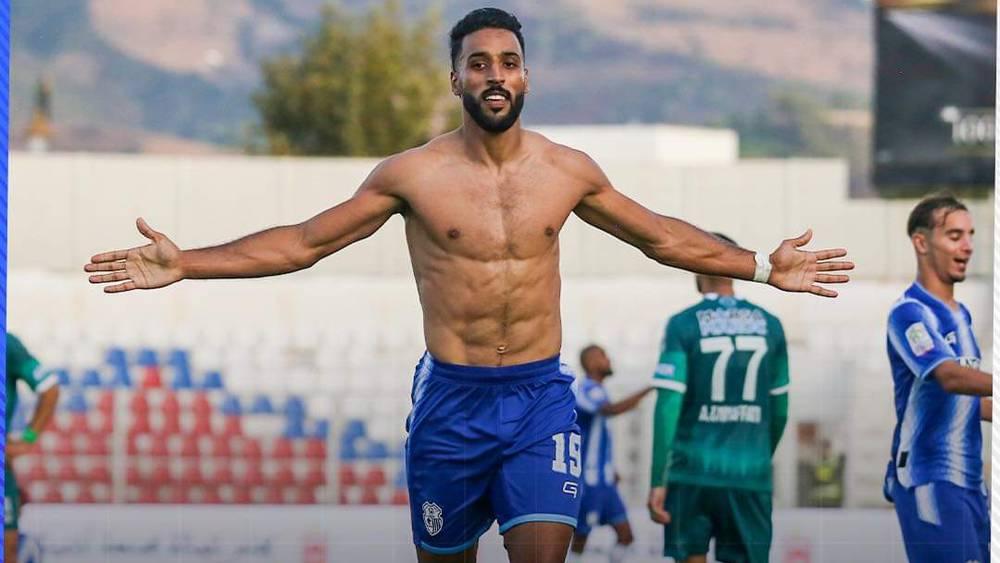 البطولة الاحترافية/ اتحاد طنجة ينهي الشوط الأول متقدما على الرجاء (3-0)