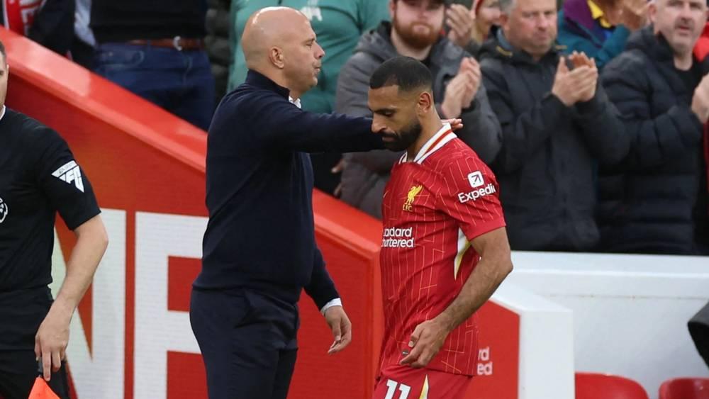 مدرب ليفربول: "دعونا نرى ما يحمله المستقبل لصلاح وفان دايك وأرنولد"