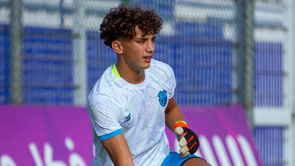 ريان أزواغ حارس مرمى اتحاد طنجة يدخل تاريخ الدوري المغربي كأصغر حارس يشارك في مباراة رسمية عن سن لا يتجاوز الـ17 سنة