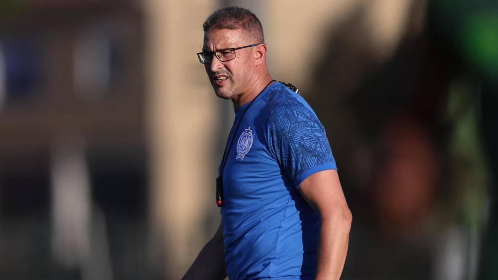 الجيناني (مساعد مدرب الرجاء): "دكة الاحتياط التي افتقدناها مؤخرا هي التي صنعت الفارق أمام أولمبيك آسفي"